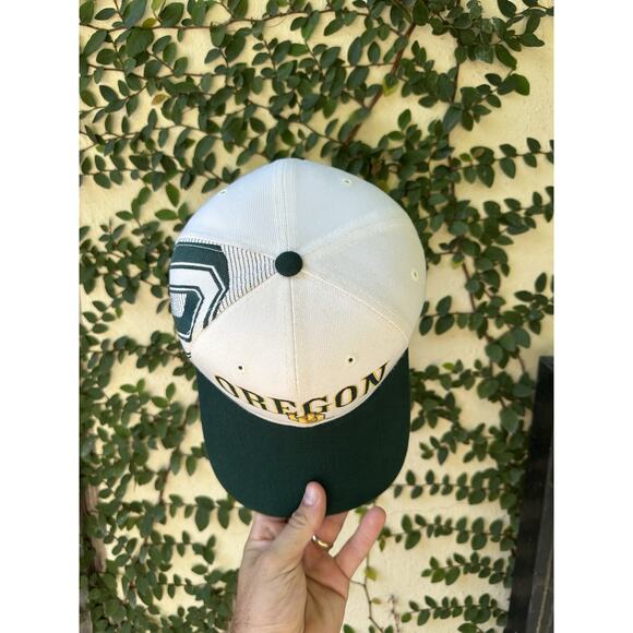 Vintage Sports Specialties Oregon Ducks Laser Snapback Hat